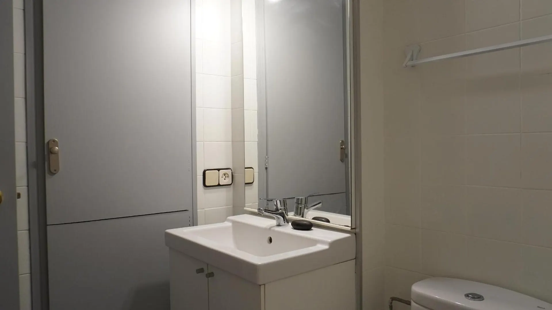 Apartamento En Planta Baja Con Terraza Y Piscina Cerca De La Playa De L'Estartit - Es-323-86 Torroella de Montgrí 0*,